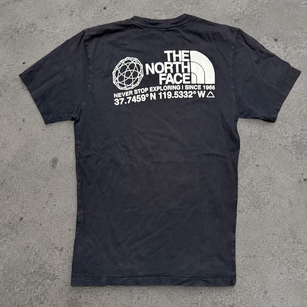 The North Face Destination Numbers Hit Logo Black Tee Mens Size XS
